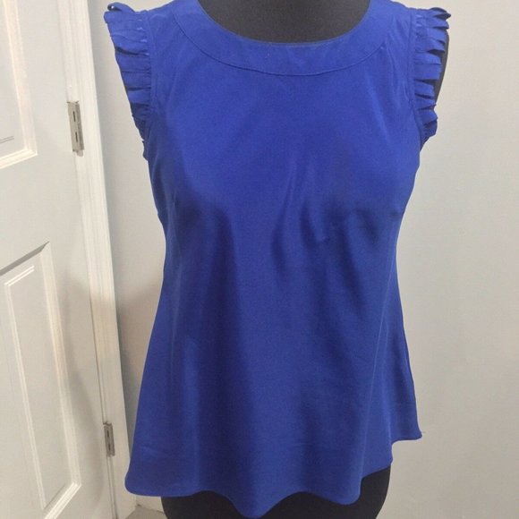 Banana Republic Sleeveless Blue XS Silky Buttons - Picture 1 of 7
